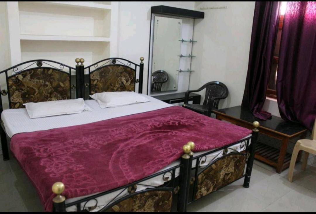 Couple Friendly Hotel - Sunset Orchha Exterior foto